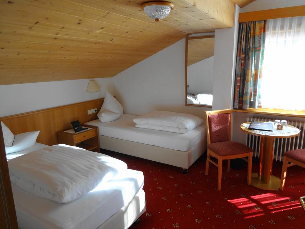 Bed and Breakfast Haus Morgensonne à Sankt Anton am Arlberg Extérieur photo